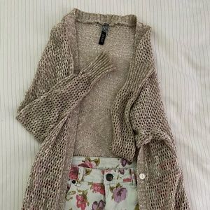 ♻️ Adorable lightweight cardigan 💛